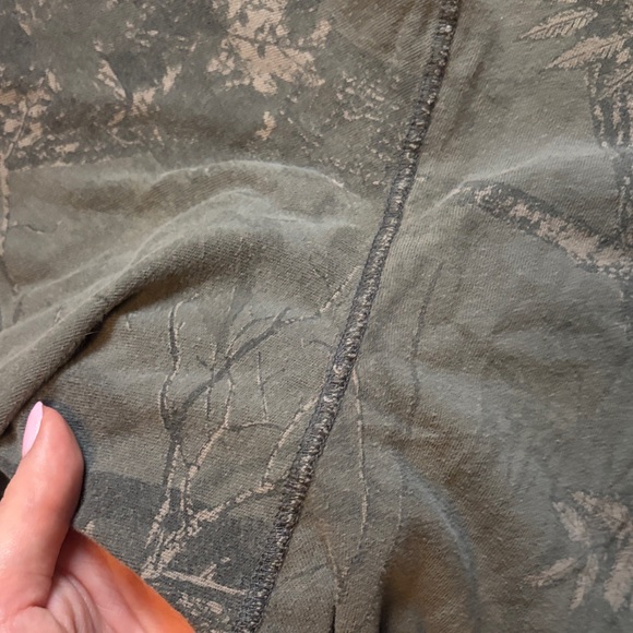 Abercrombie & Fitch Dark Camouflage Crop Top - Picture 5 of 5